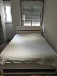 Cama Nyvoll Casal IKEA 140x200cm