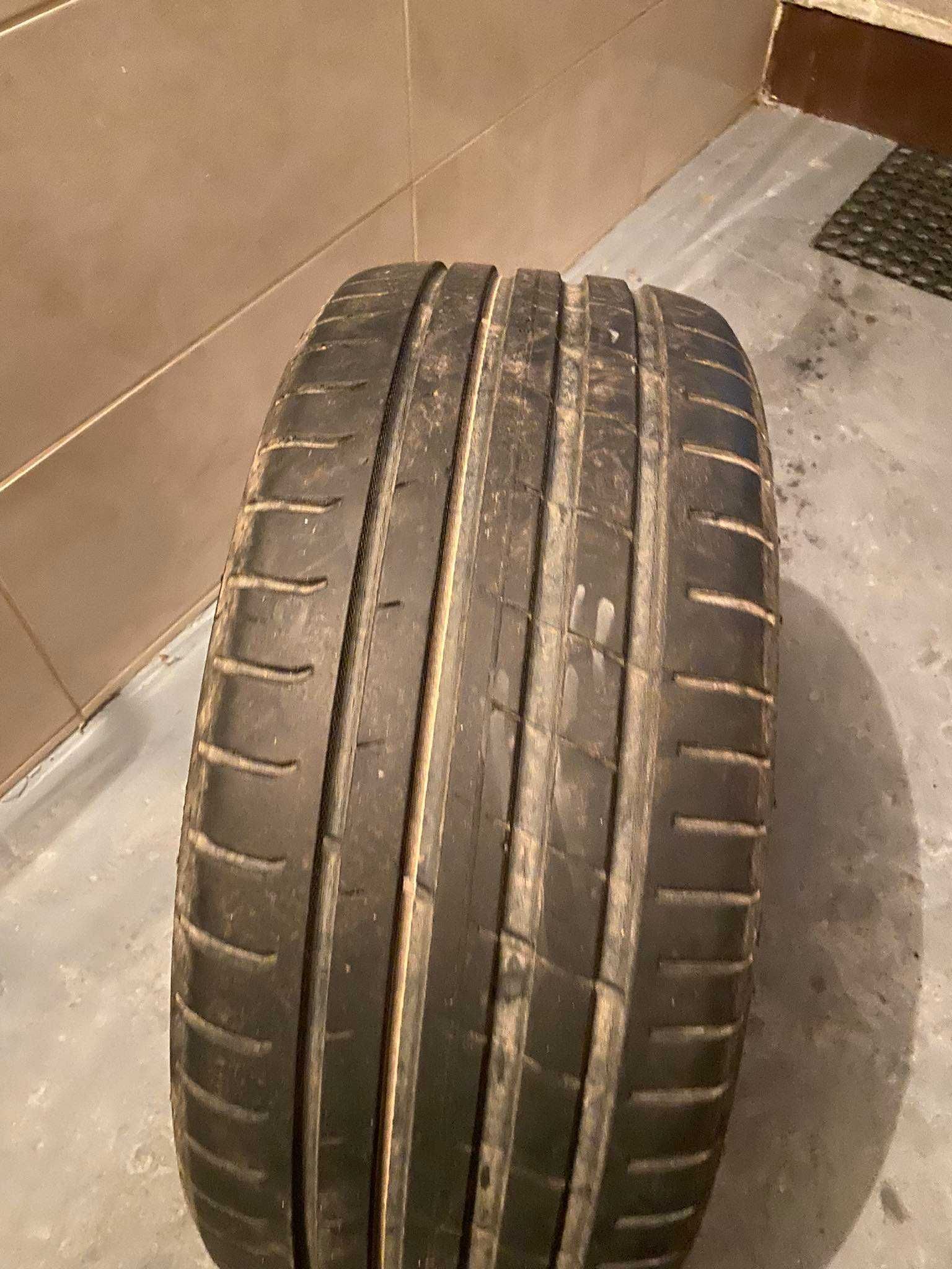 opony letnie nokian powerproof 225 / 40 r18 używane