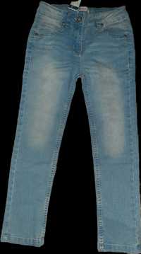 Nowe jeansy r.134