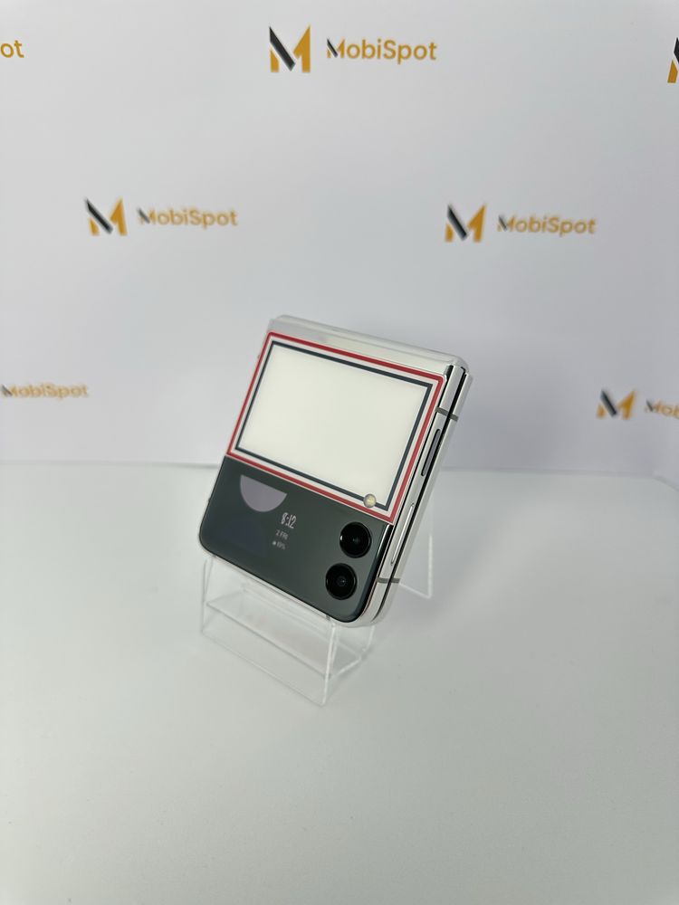 Samsung Galaxy Flip3 256GB “THOM BROWNE” Neverlock!
