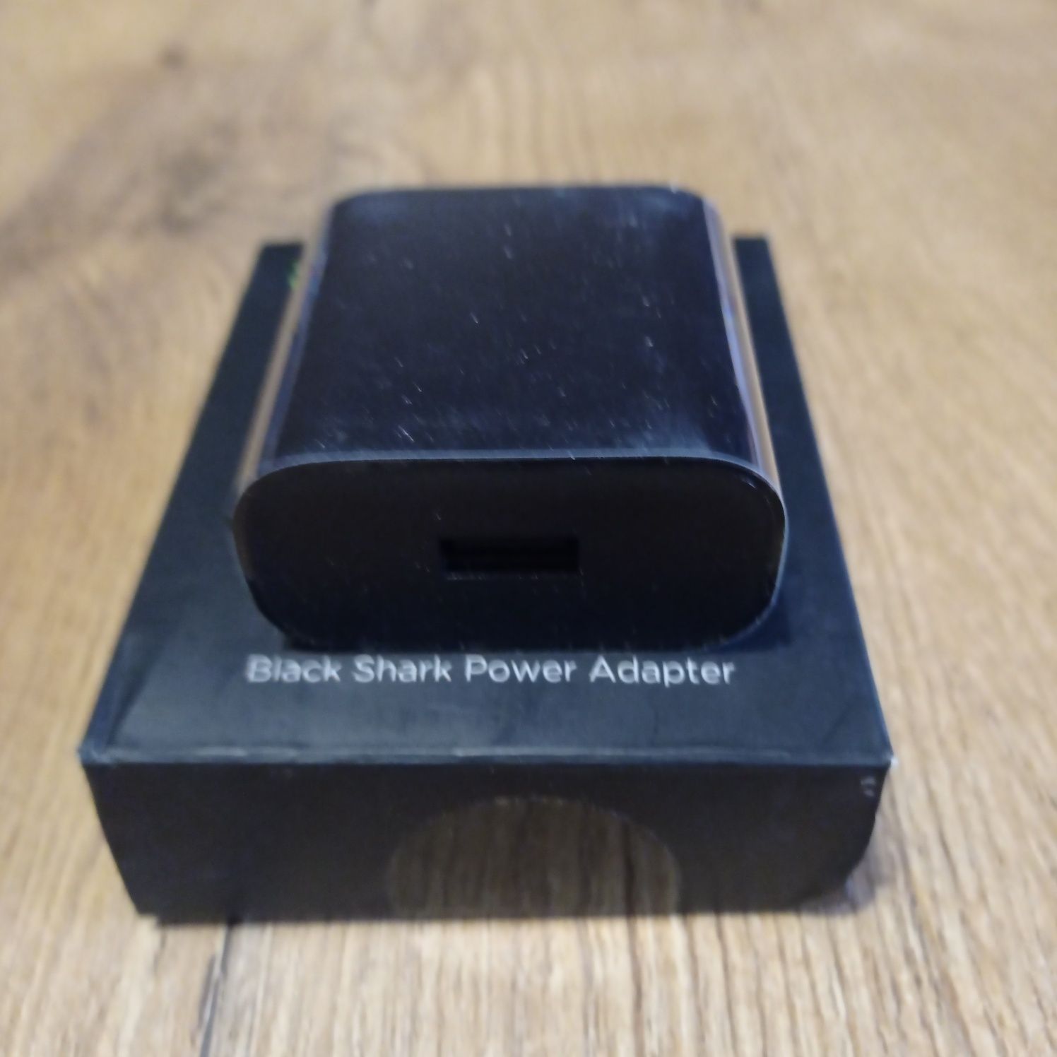 Black shark adapter 18W UK