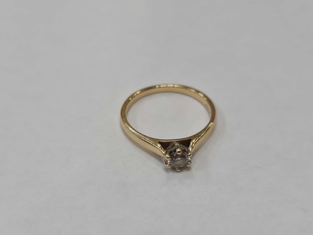 Apart! Piękny złoty pierścionek/ 585/ R11/ 1.87 gram/ 0.20 CT/ paragon