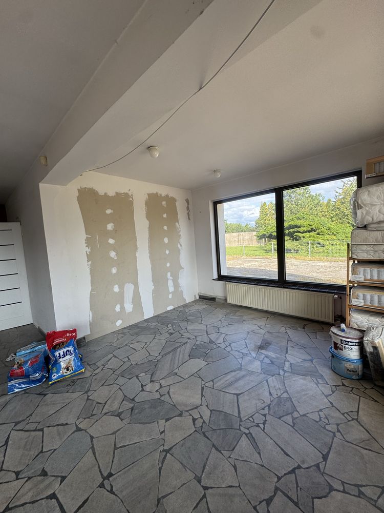 Hala Magazynowa,  pomieszczenia socjalne, duży plac