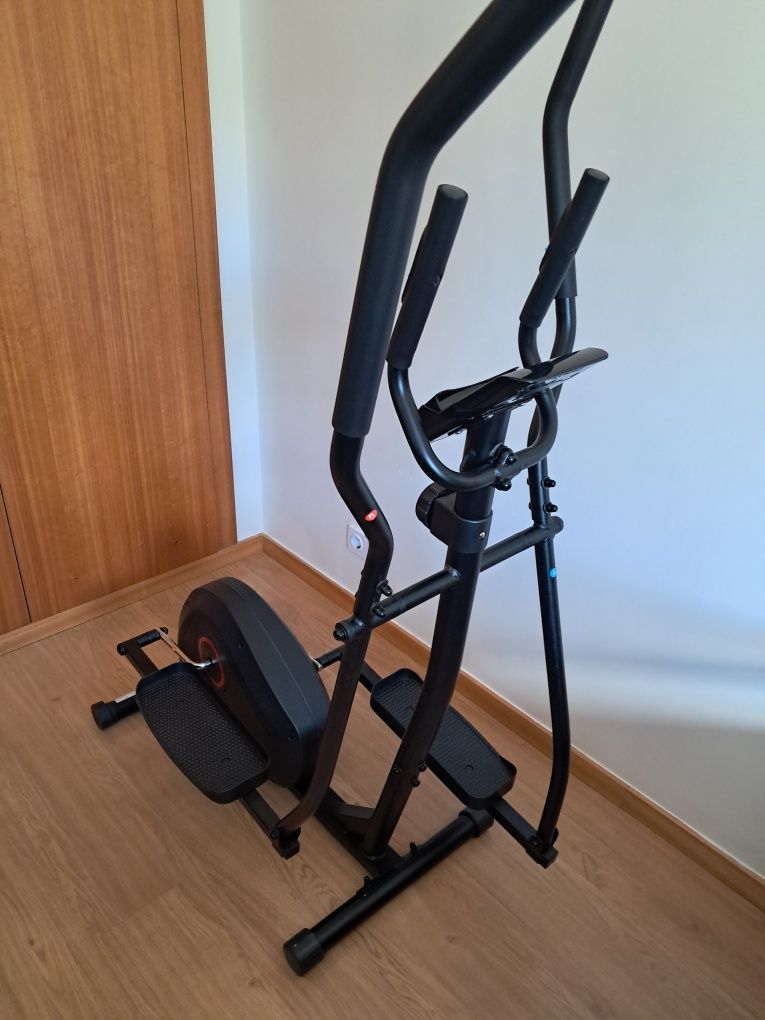 Vendo Elíptica praticamente nova
