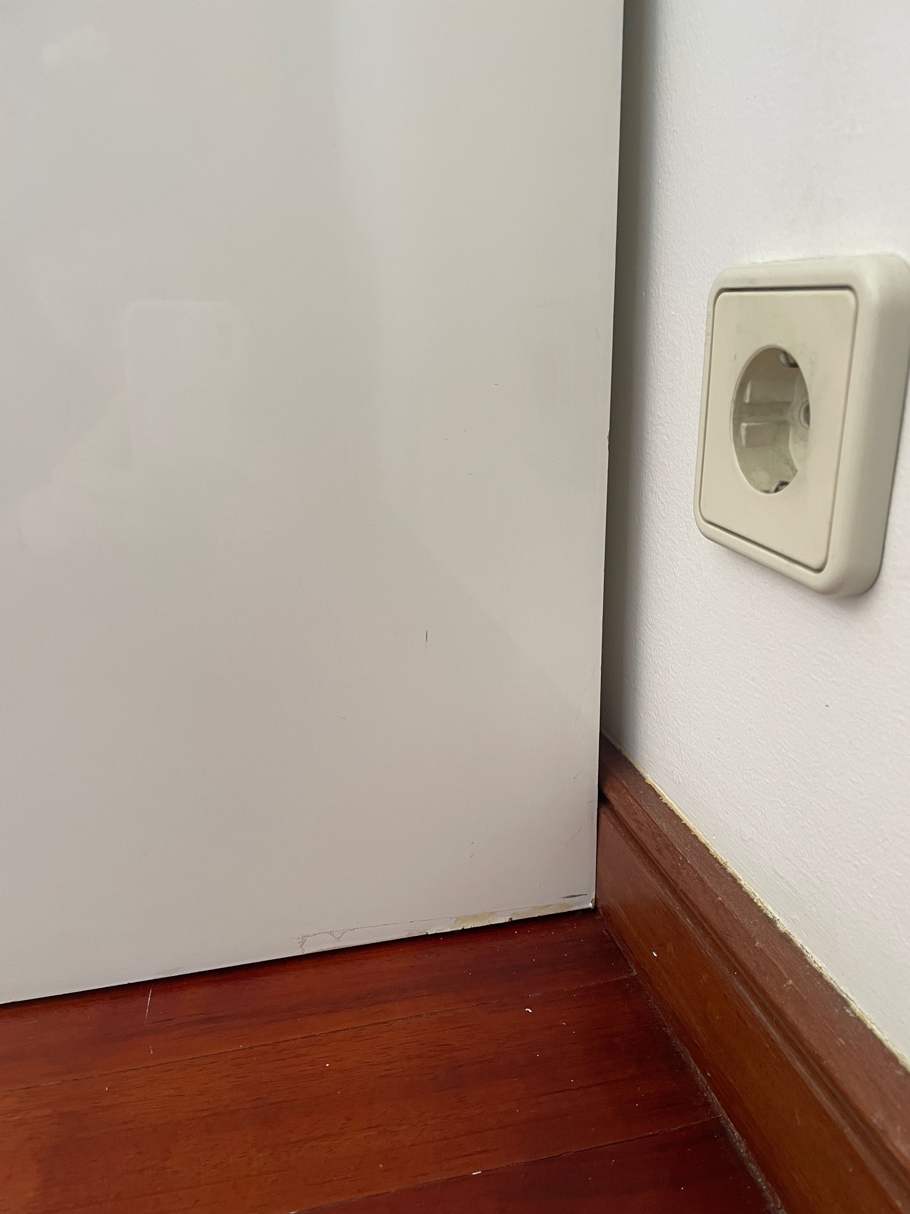 Cómoda branco brilhante  + espelho