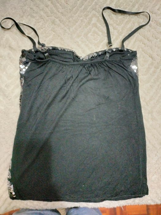 Top brilhante preto e prateado