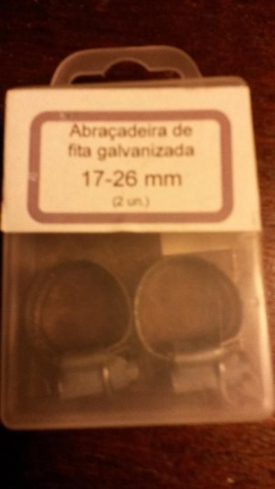 Abraçadeira de fita galvanizada 17-26mm