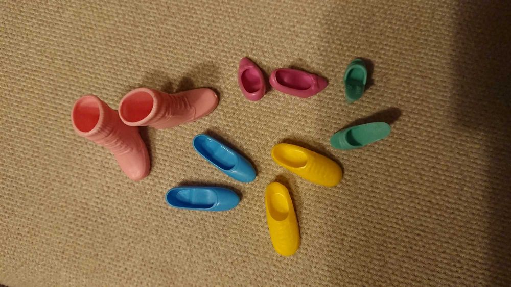 5 par butów dla lalki Barbie Mattel z lat 80/90 botki czółenka trampki