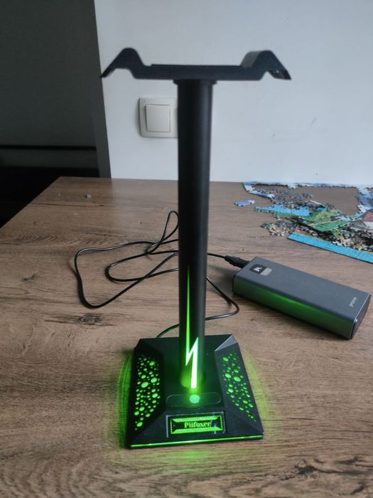 Підставка для навушників