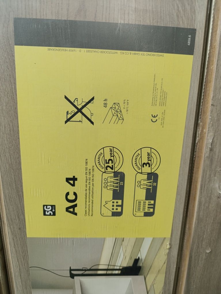Panele podłogowe AC4-12,7m2.