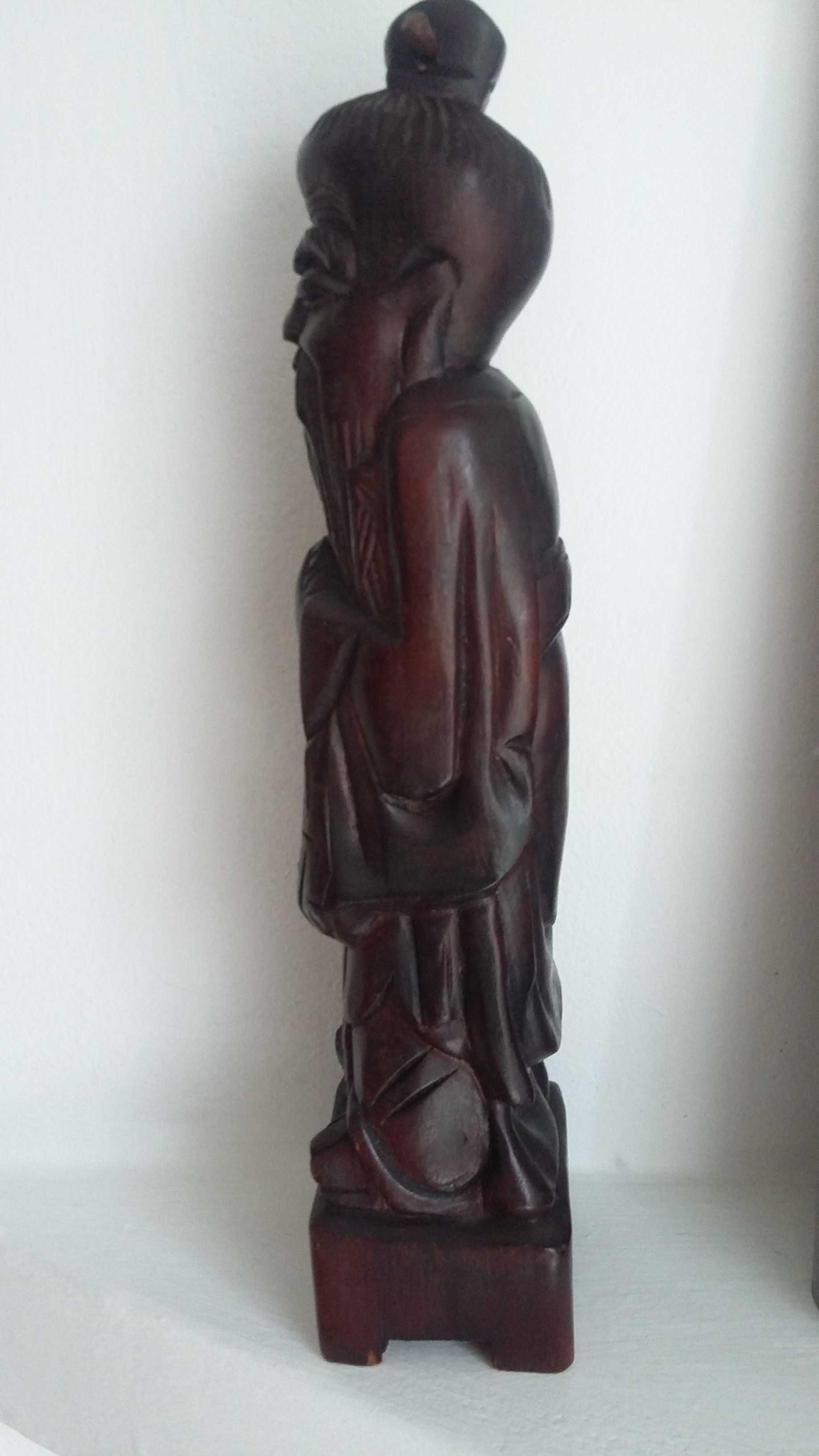 Figurka z drewna wysokość 26 cm.