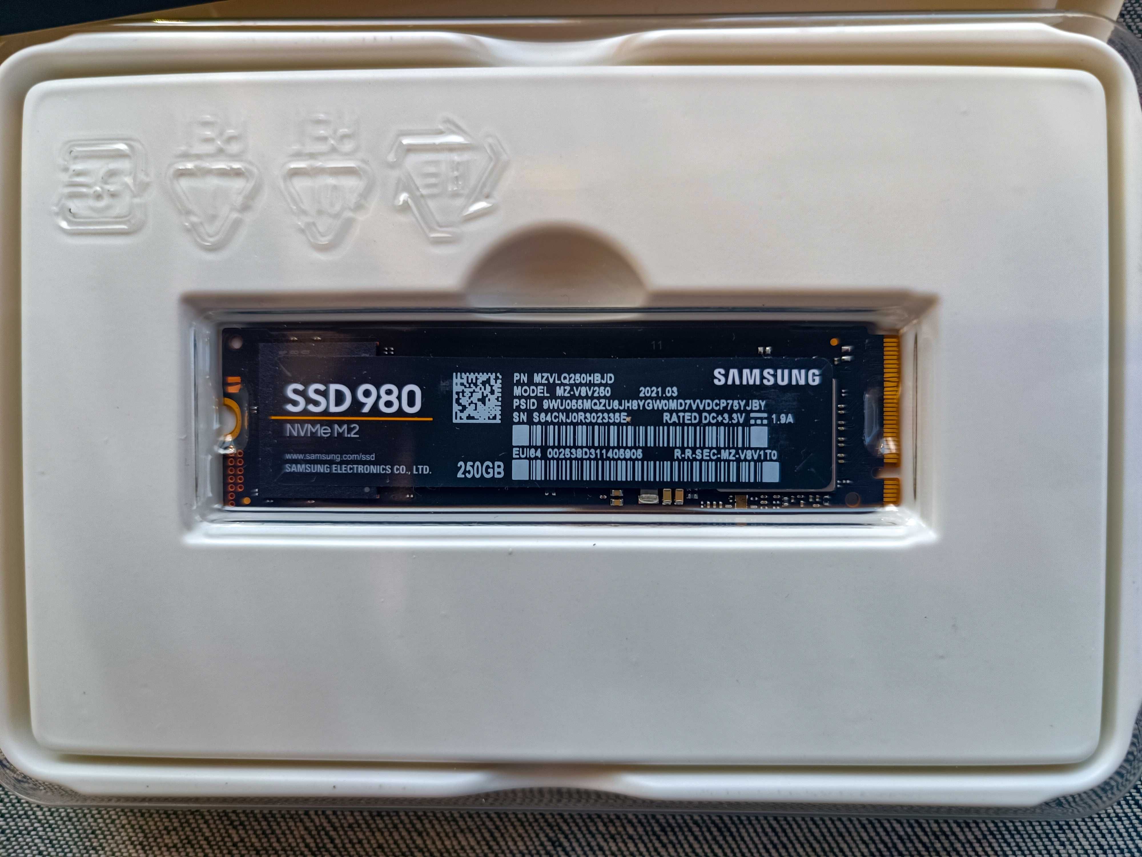 Жорсткий диск SSD 250GB Samsung 980 (MZ-V8V250BW) новий