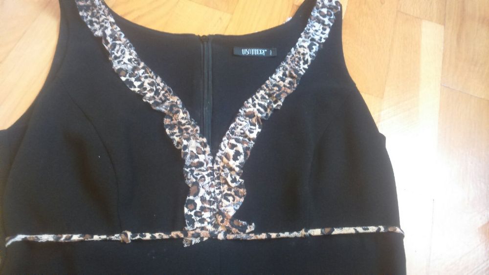 молодіжний костюм піджак+плаття Італія новий