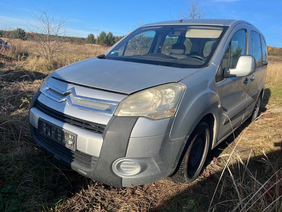 Citroen Berlingo Peugeot Partner Cały na części . Drzwi  EZRC KGPC