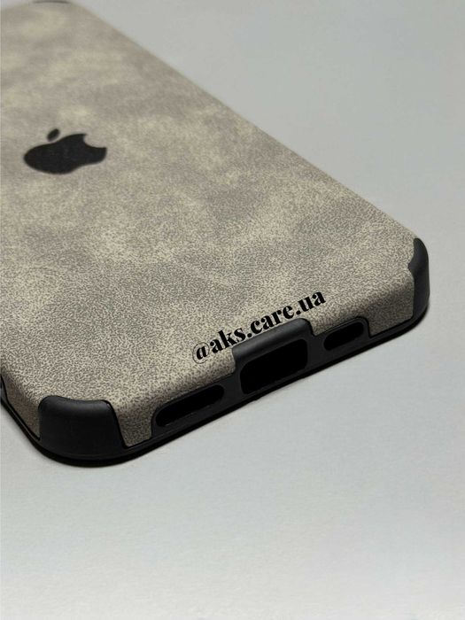 Сірий силіконовий чохол вельвет еко-замш з логотипом на айфон iPhone