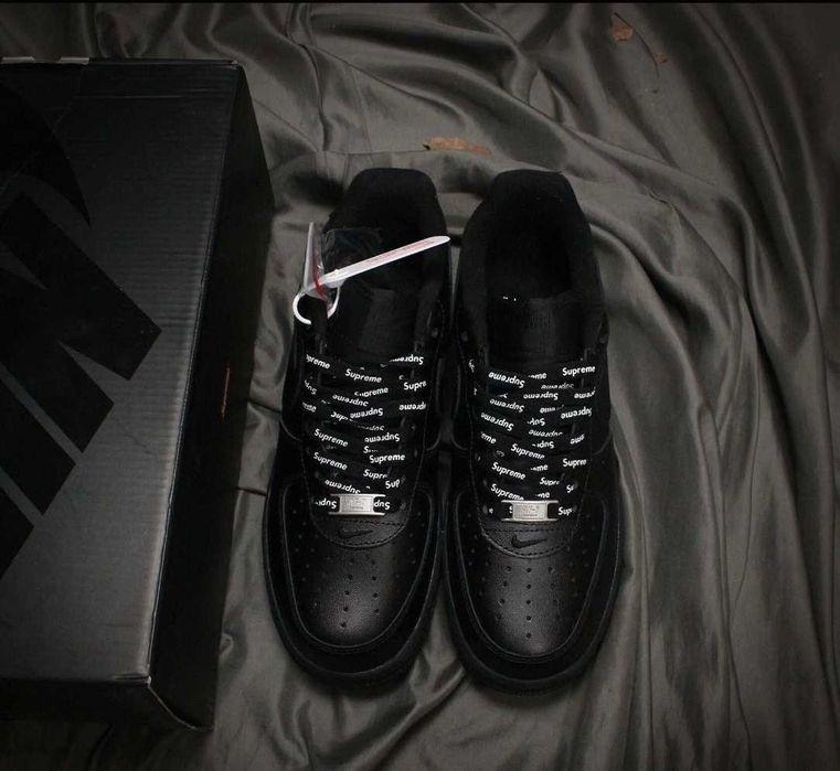 Buty meskie Nike Air Force 1 Low Supreme Black R.38