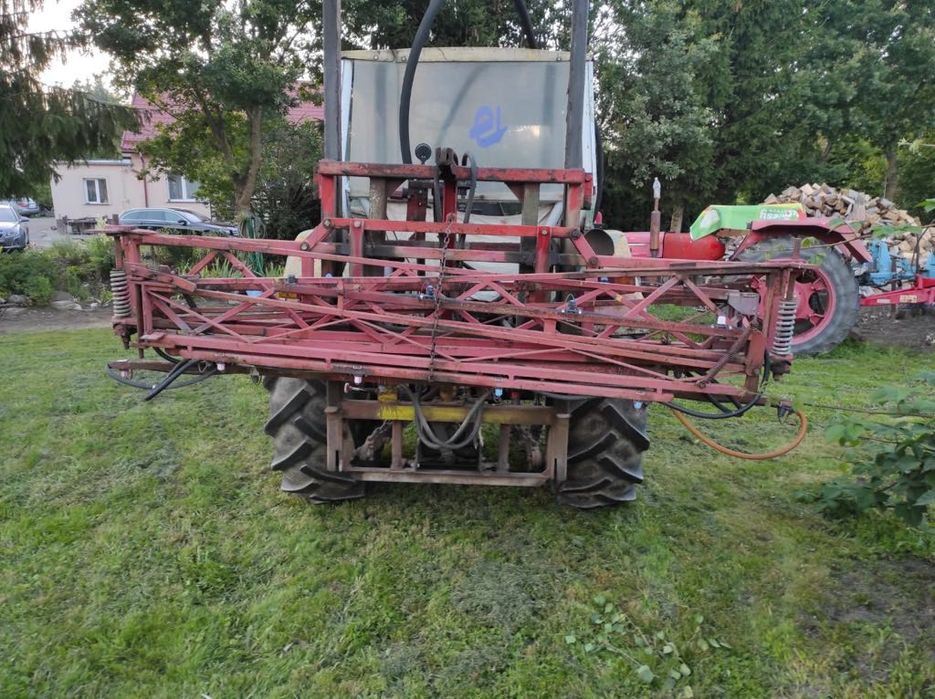 Ciągnik Ursus C-360 .1980r wraz z opryskiwaczem 15m