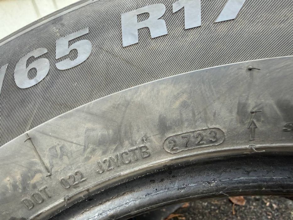R17 245/65 Kumho WinterCraft WS71