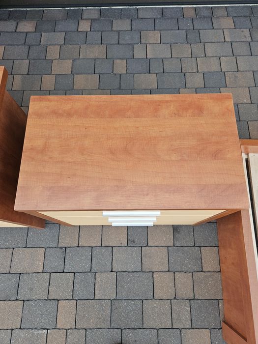 Sprzedam komodę w dobrym stanie