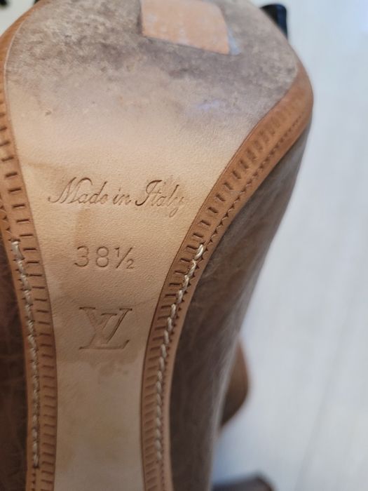 Sapatos em pele  Louis Vuitton