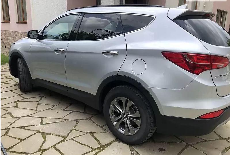 Продам Hyundai Santa Fe 2015 г