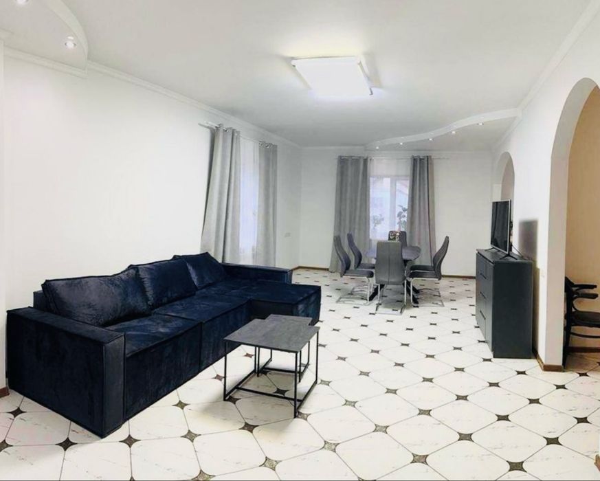 Оренда будинку Поруч Лавіна Генератор