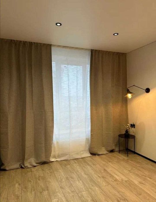 БЕЗ КОМІСІЇ! однокімнатна ВЕЛИКА квартира біля НАБЕРЕЖНОЇ