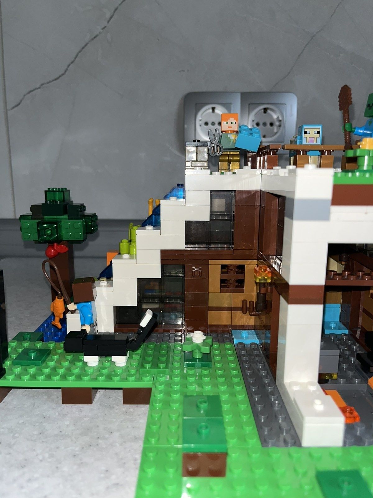 Аналог LEGO Minecraft The Waterfall Base 21134