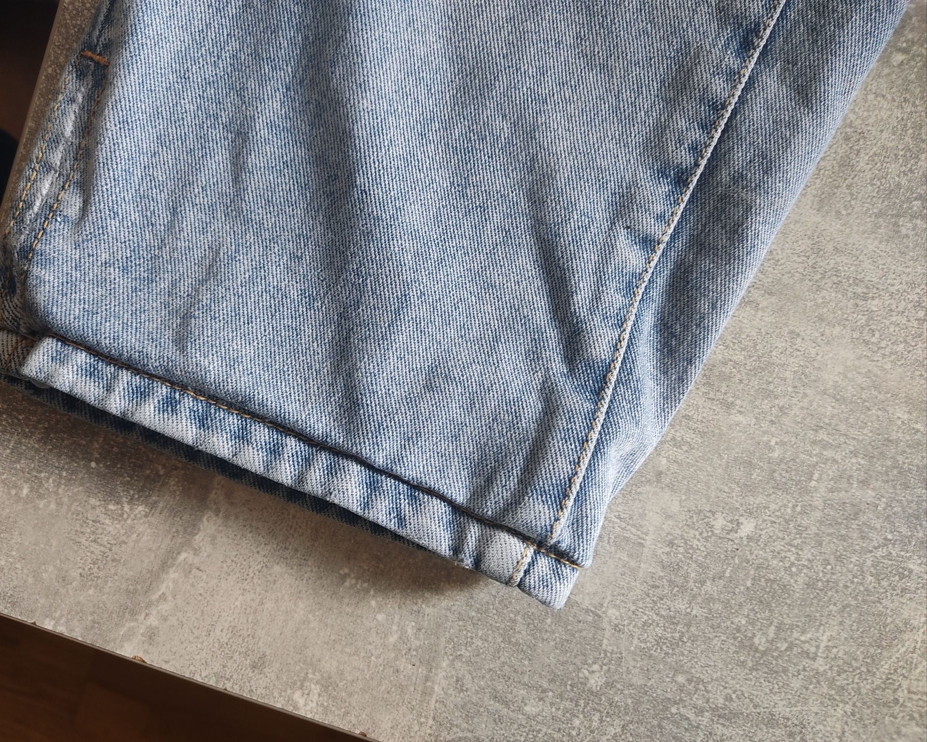 Jeansy z wysokim stanem rozmiar 40 /L