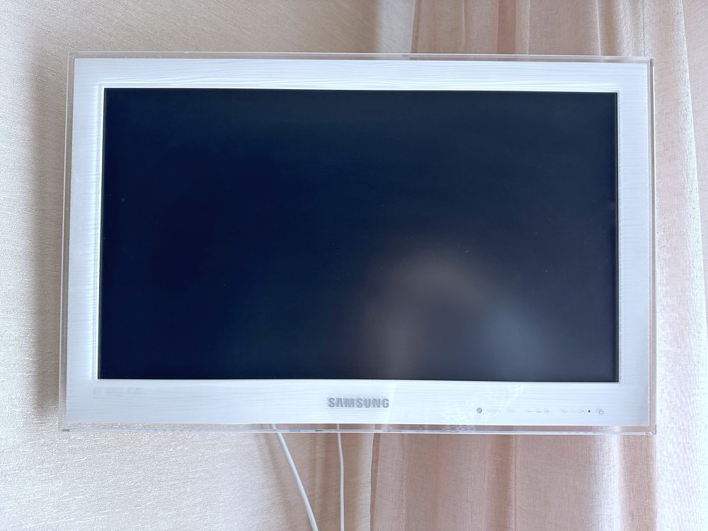 Телевізор плазмовий Samsung 22 д.