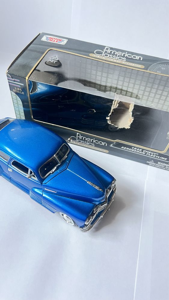 Масштабная модель авто Chevy Aerosedan Fleetline 1948 Motor Max 1/24