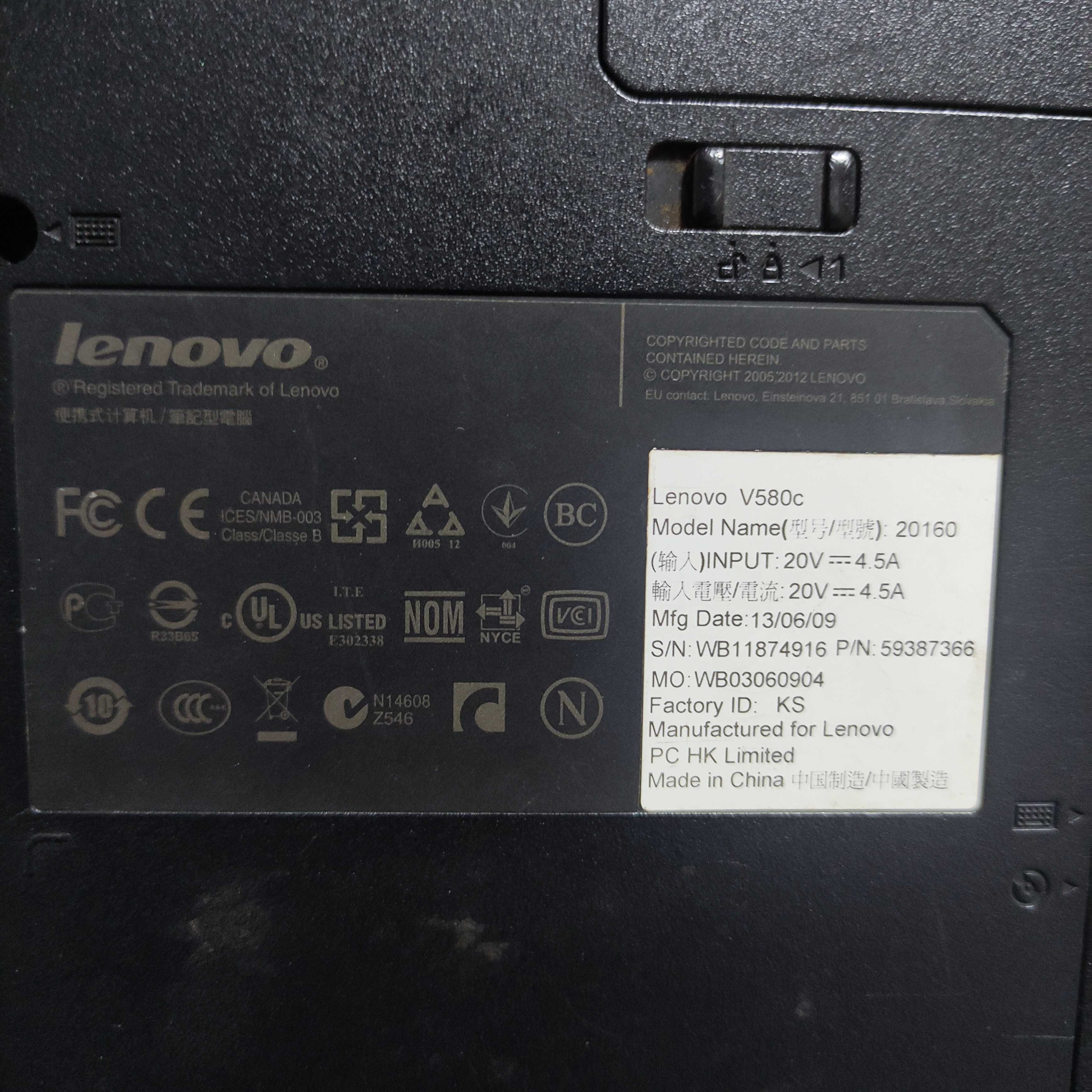 Ноутбук Lenovo 15"6,  V580C (i5-3230M, 8 Ram, SSD 240гб + HDD 1Тб)
