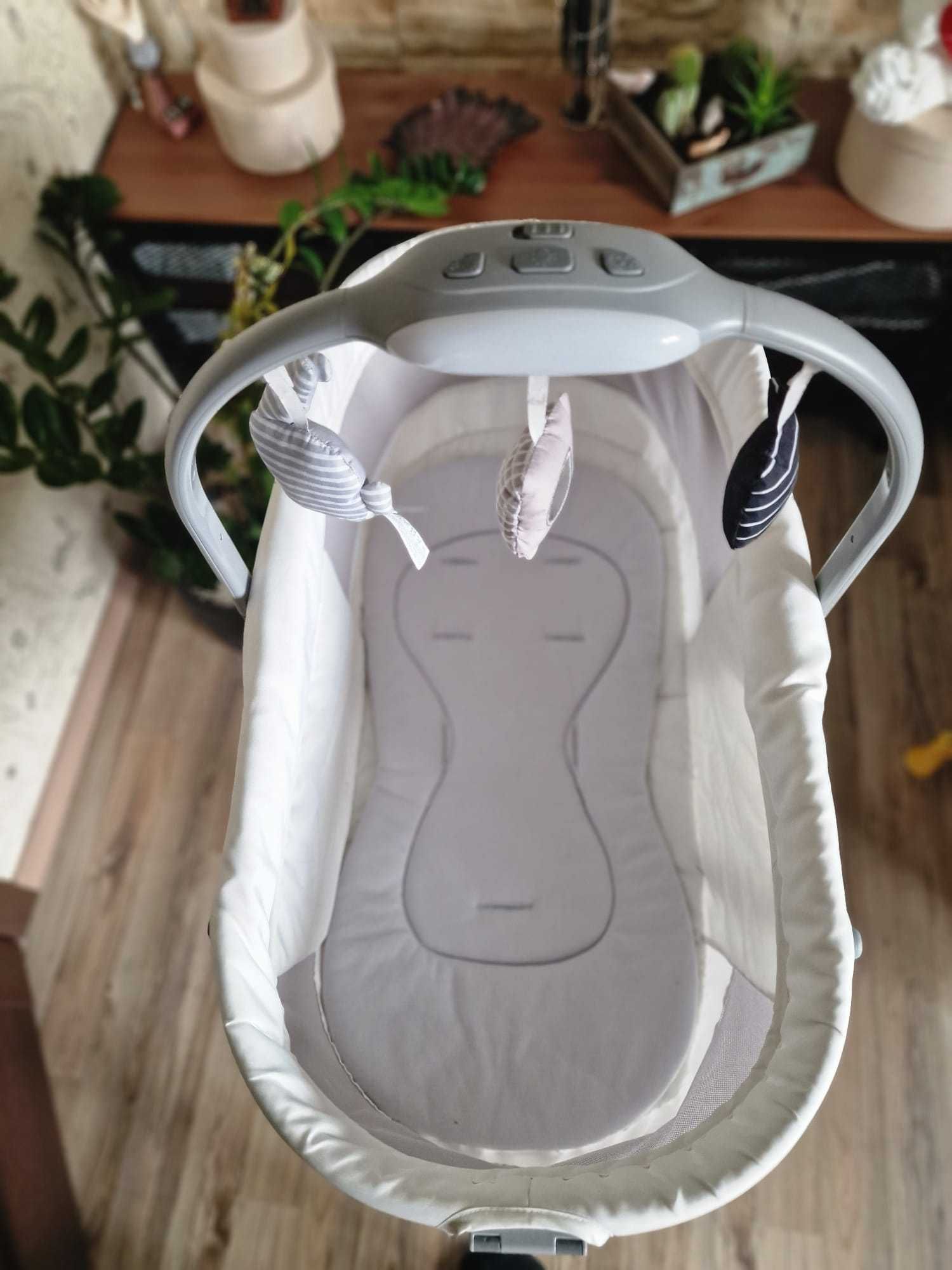 Lozeczko Chicco Baby Hug 4 w 1 AIR White Snow + materacyk