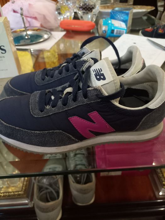 Продам кроссовки  NB