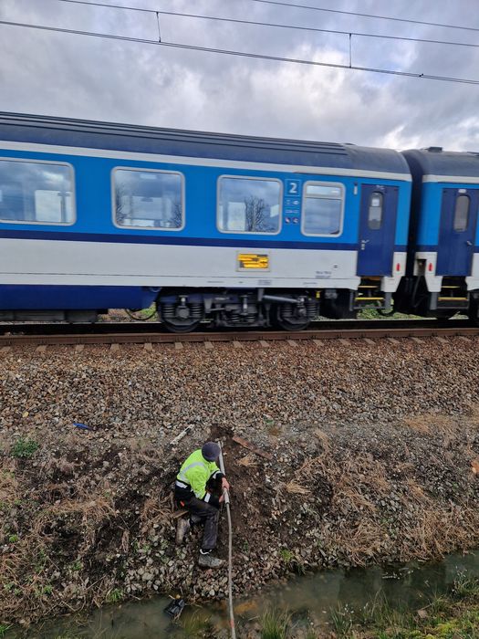 Przeciski przyłącza wod-kan wbijanie rur stalowych