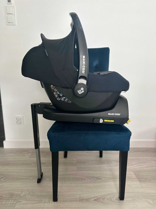 Fotelik Maxi-Cosi CabrioFix i-Size + baza isofix