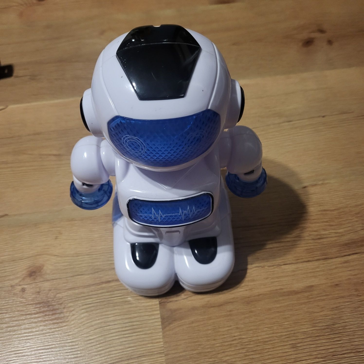 Zabawka robot na pilot. Jak nowa