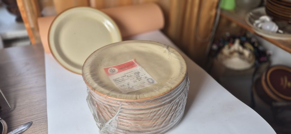 Tułowice nowy komplet obiadowy talerze Betty dla 12 osób z metką