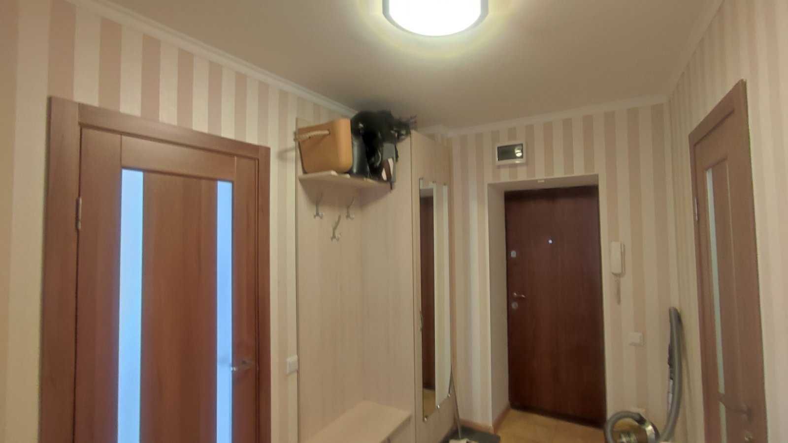 Продам квартиру в теплом кирпичном доме на Таирова Люстдорфская дорога