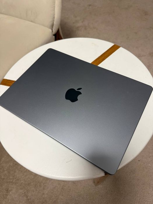 Macbook pro 14 2021 m1 pro/16/1tb