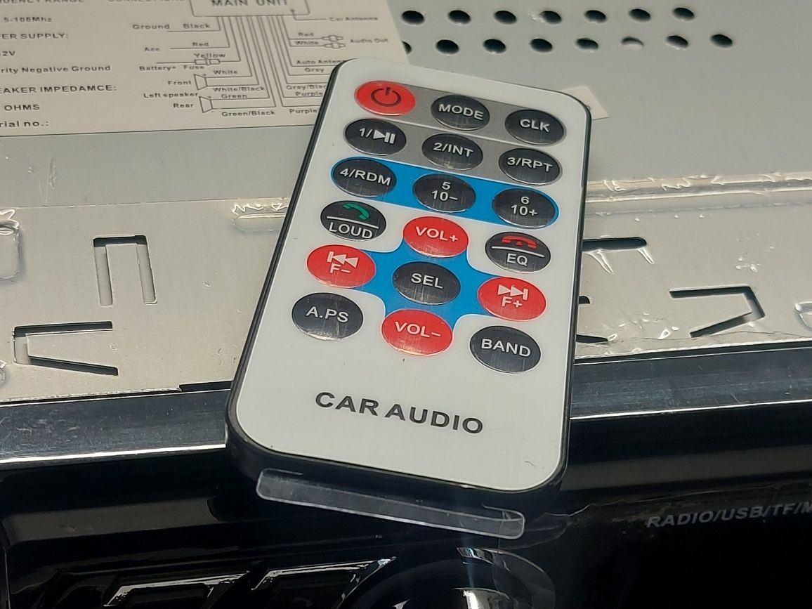 Nowe radio samochodowe do każdego auta 2xusb bluetooth aux pilot
