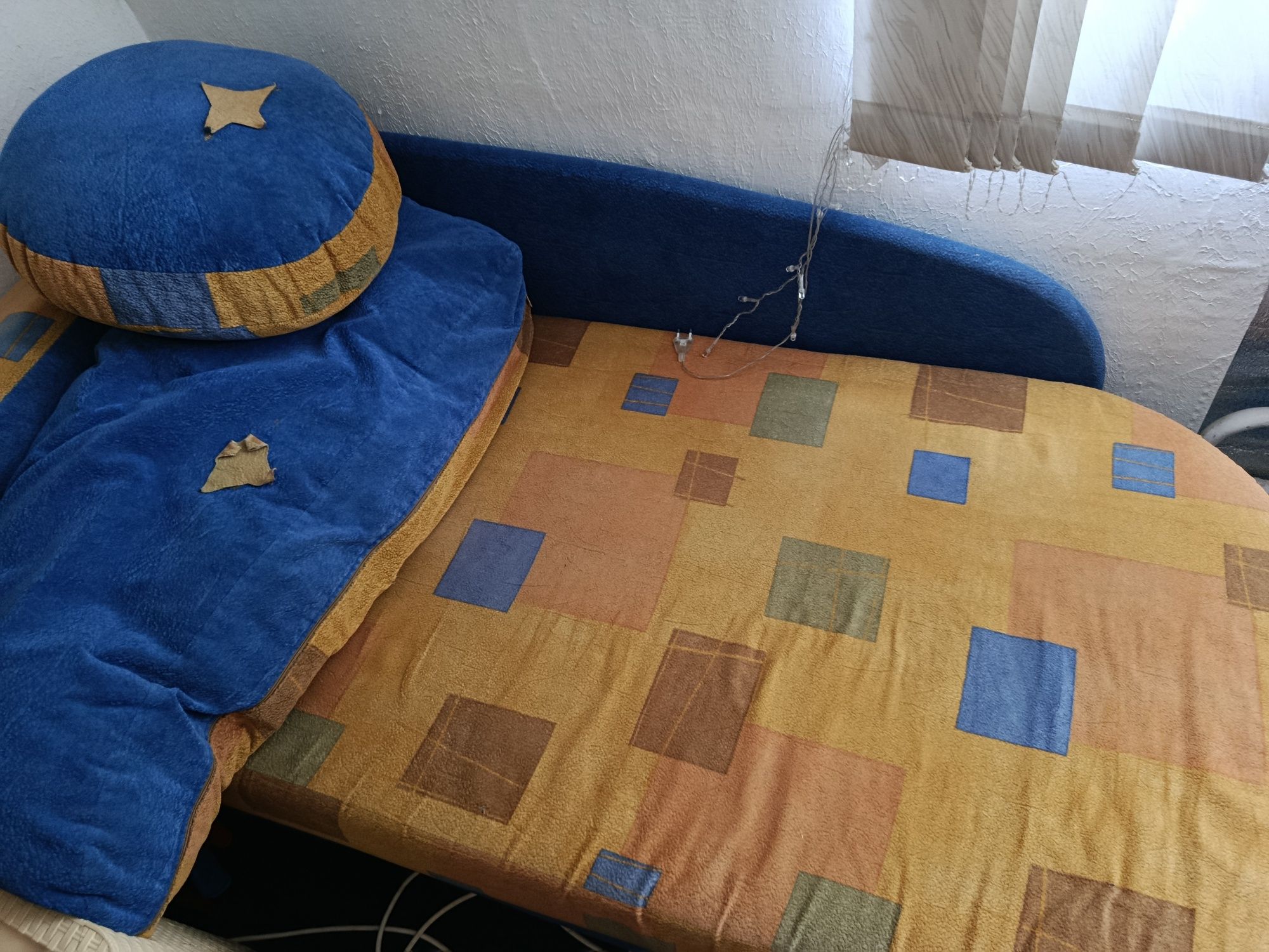 Продаю детский диван