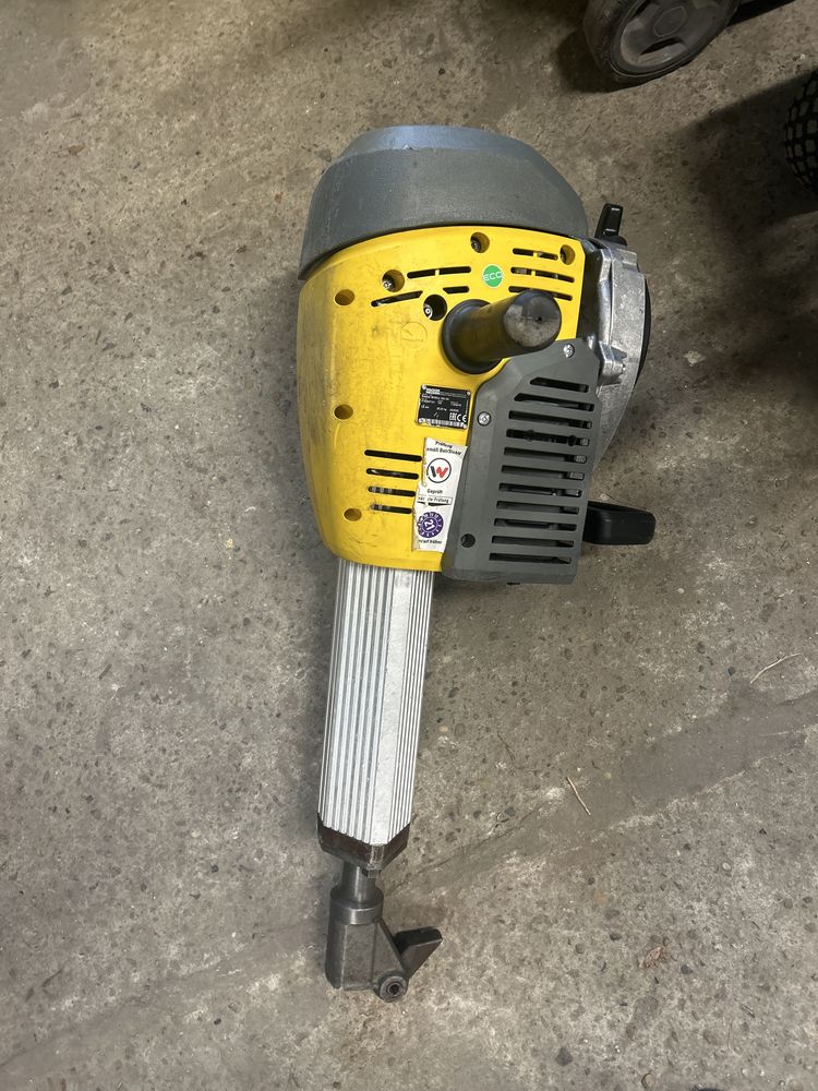 Wyburzeniowy młot spalinowy Wacker Neuson BH55
