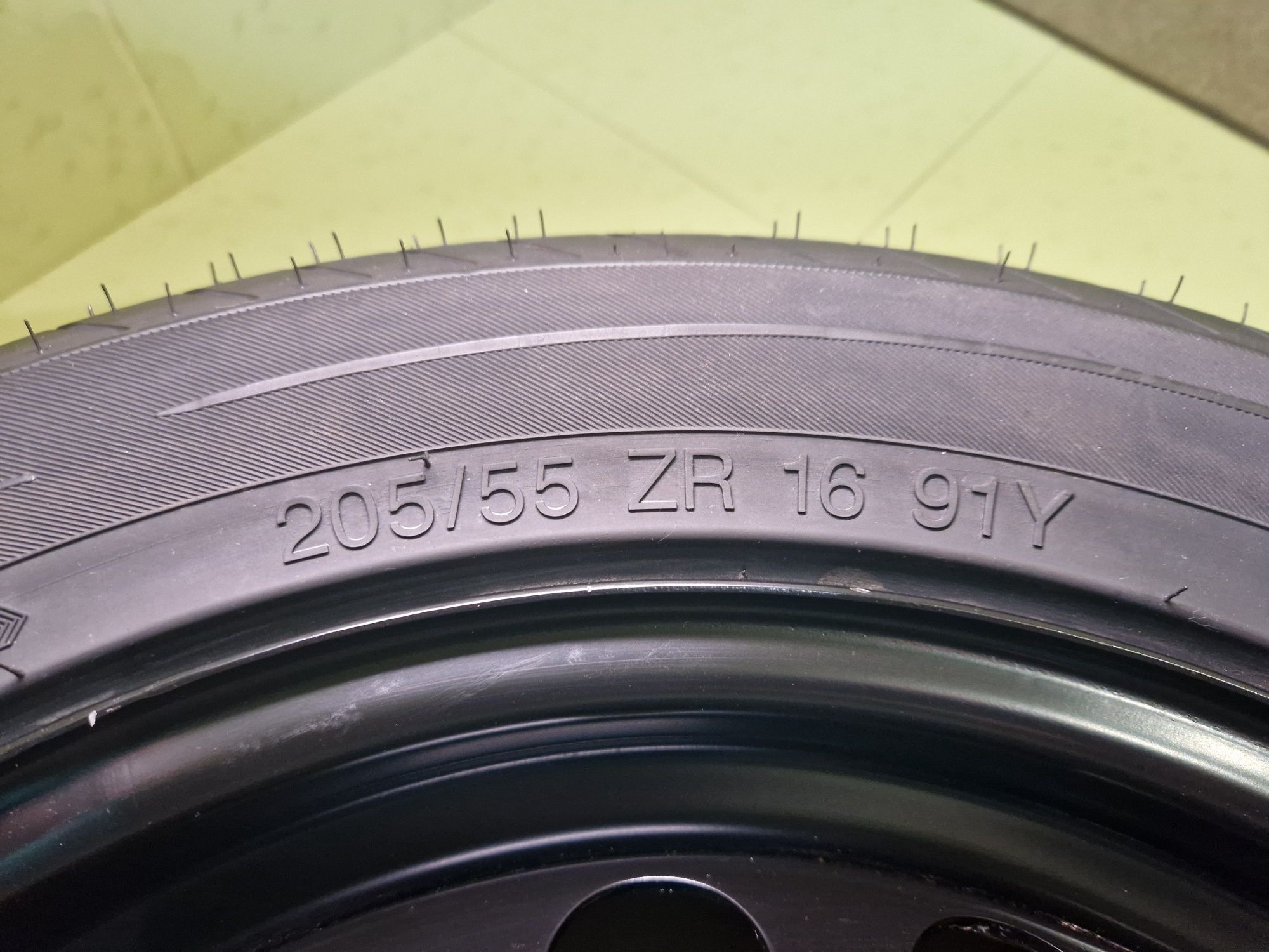 Колесо Renault 205/55 r16 (новое)