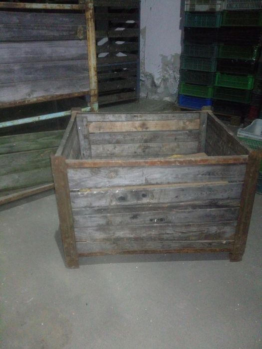 Skrzyniopalety w metalowej ramie 120/100/80