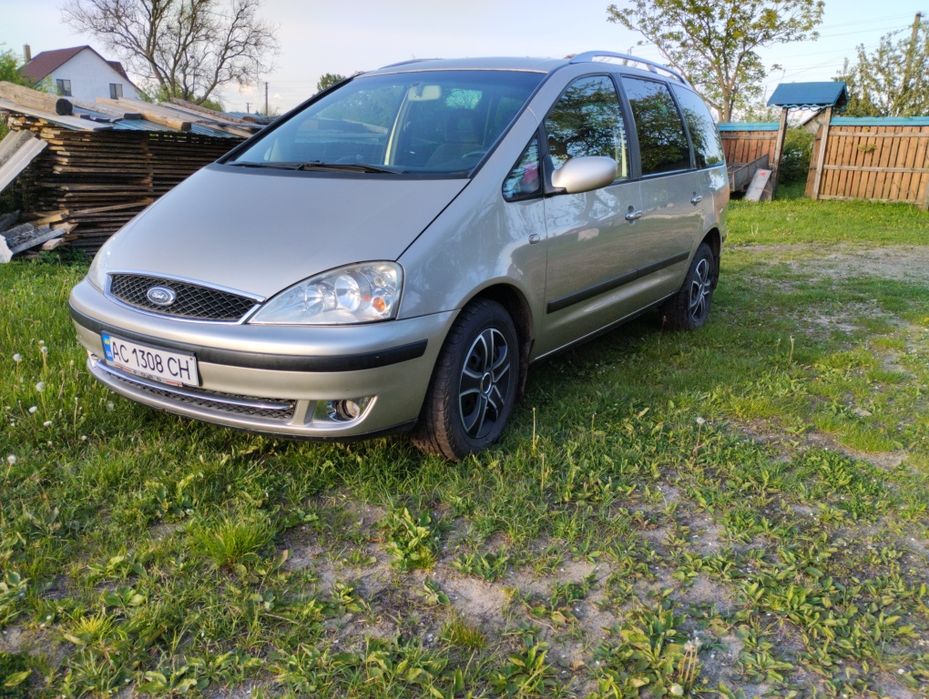 Форд галаксі 2004 року , 1.9 тді 275000 тис. 2800$