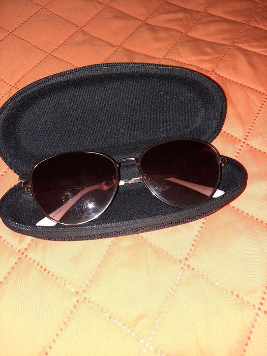 Okulary  z futerałem
