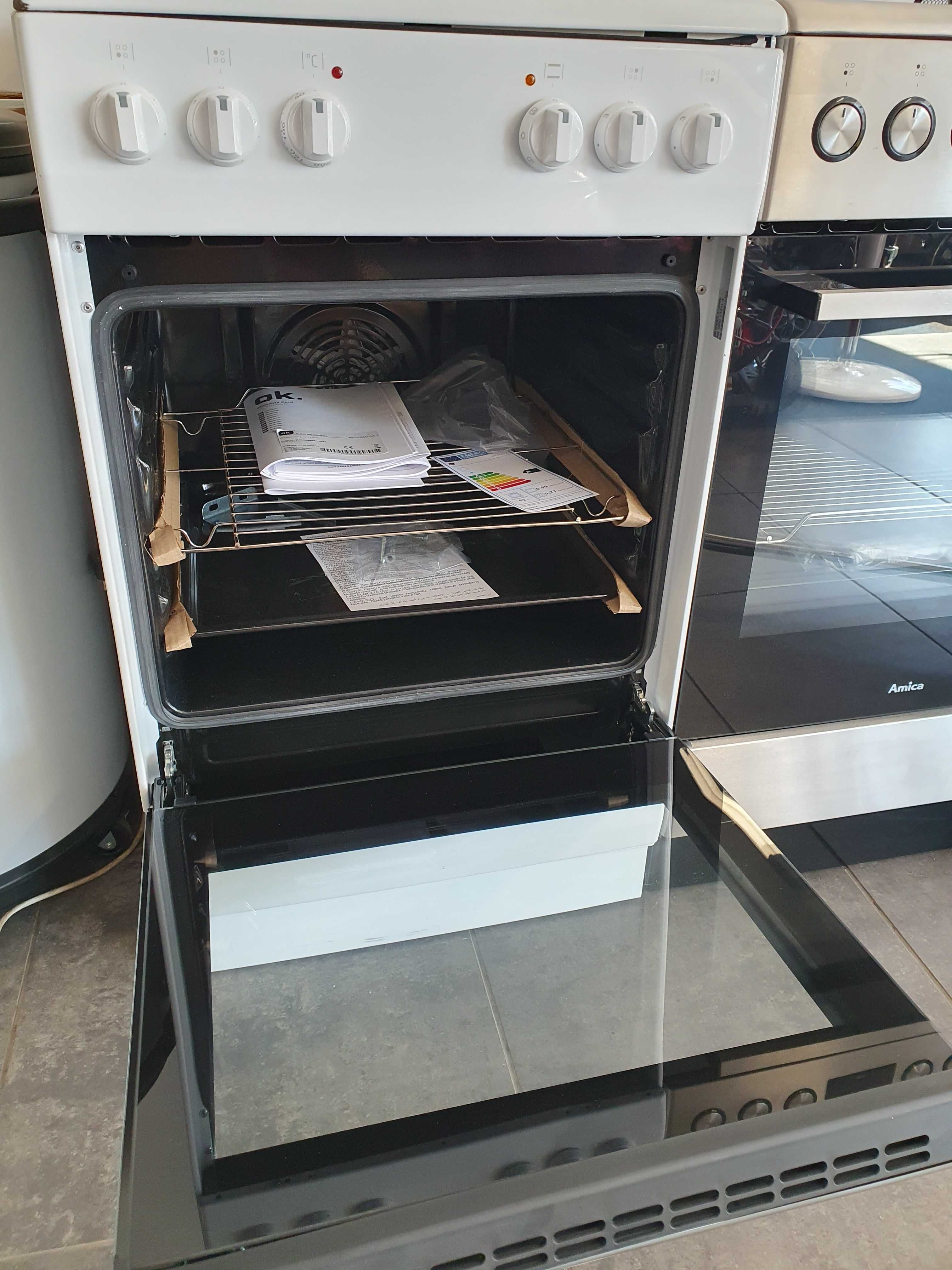 Kuchenka elektryczna wolnostojąca OK, 50cm, biała, 62l
