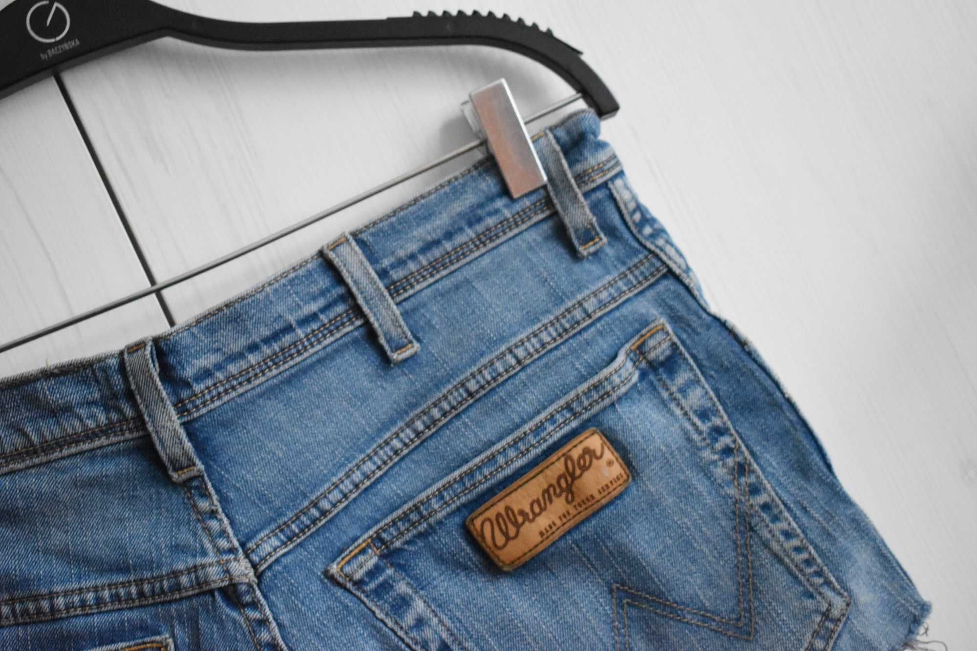 Spodenki szorty dżinsowe jeansowe W32 L34  M denim Wrangler krótkie