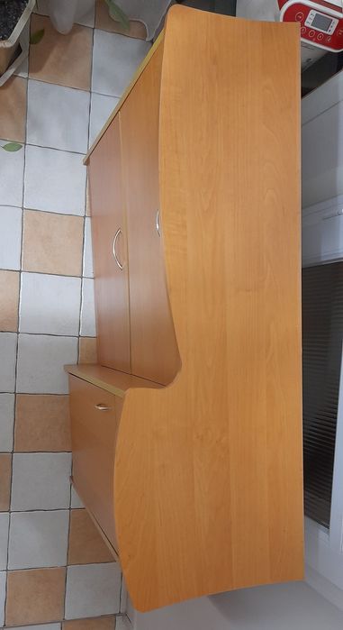 Тумба для взуття.